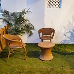 Tranquill Studio Stays With Hottub