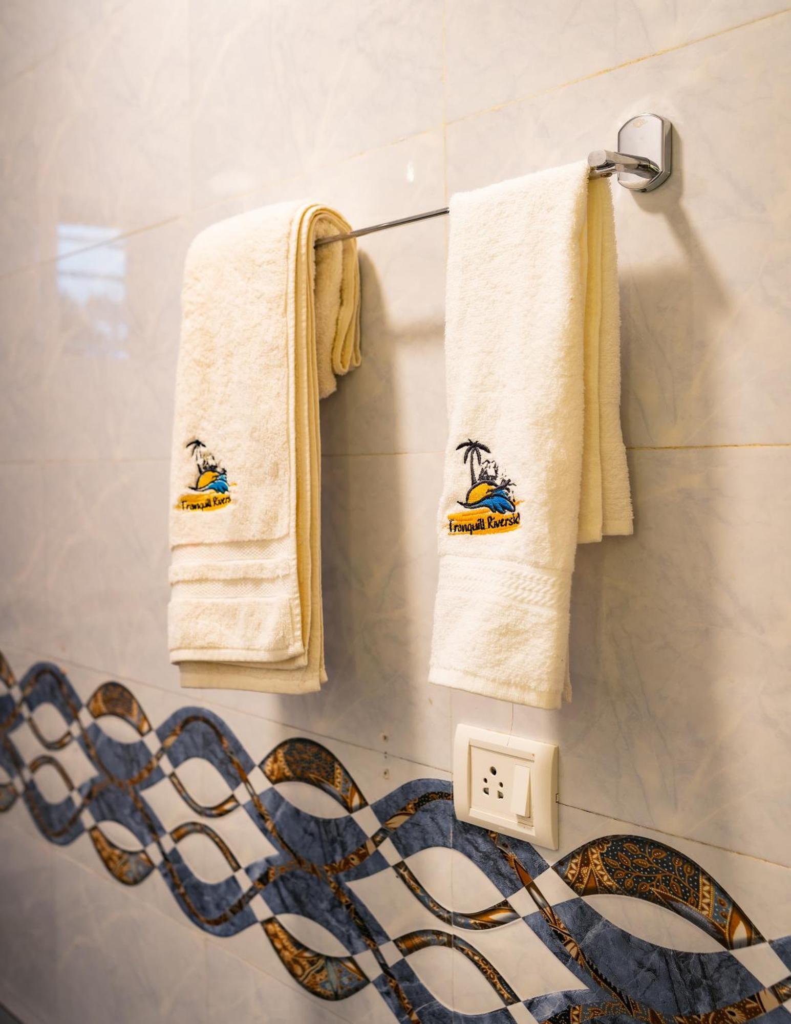 Tranquill With Hottub Homestay